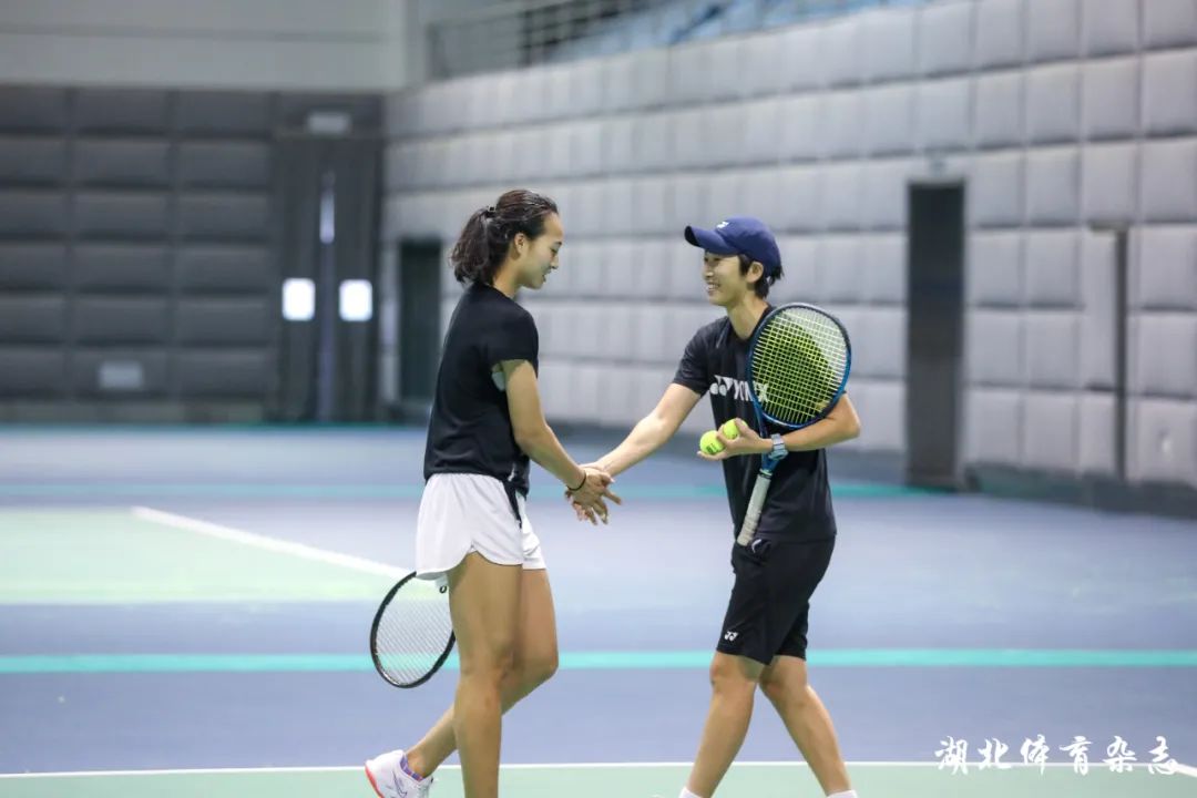 的竞争激烈 的竞争激烈