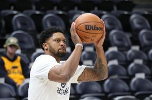 屡取得破门 屡取得破门