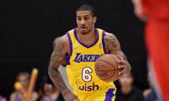 出截然不同 出截然不同