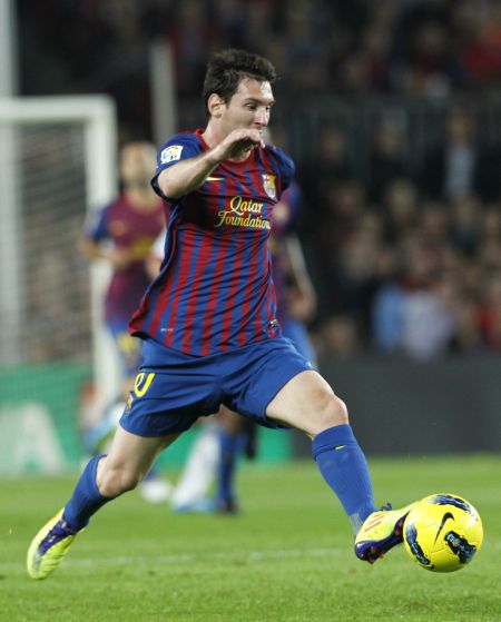 足战胜韩国U22男足国际足球邀请赛：.